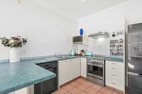 Photo of property in 2/402 Cambridge Terrace, Naenae, Lower Hutt, 5011
