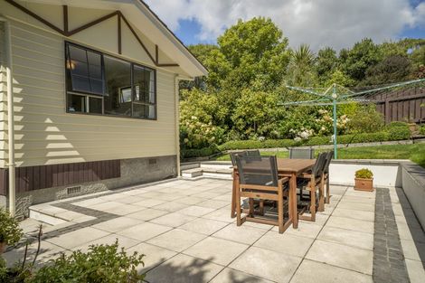 Photo of property in 1 Brasenose Place, Tawa, Wellington, 5028