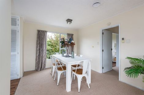 Photo of property in 6 Jenkins Avenue, Redwood, Christchurch, 8051