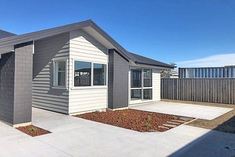 Photo of property in 4 Grey View Grove, Rangiora, 7400