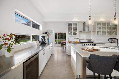 Photo of property in 2 Tasman Terrace, Drift Bay, Queenstown, 9371
