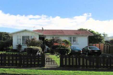 Photo of property in 98 Sievers Grove, Cannons Creek, Porirua, 5024