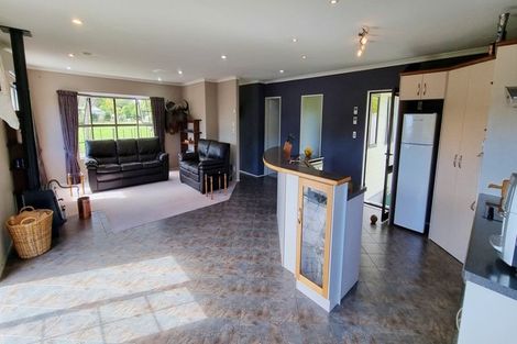 Photo of property in 242 Kuku East Road, Kuku, Levin, 5570