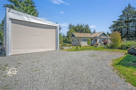 Photo of property in 3 Cross Street, Coalgate, 7673