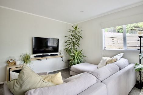 Photo of property in 6 Wiriana Place, Stanmore Bay, Whangaparaoa, 0932