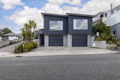 Photo of property in 26 Birdwood Avenue, Moturoa, New Plymouth, 4310