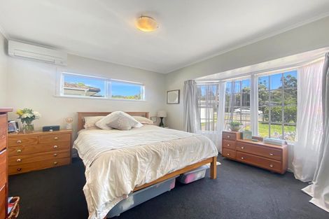 Photo of property in 122 Atkinson Road, Titirangi, Auckland, 0604