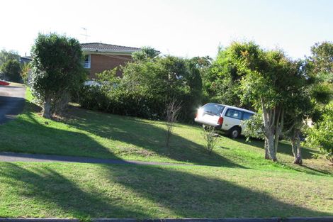 Photo of property in 2/64 Hebron Road, Waiake, Auckland, 0630
