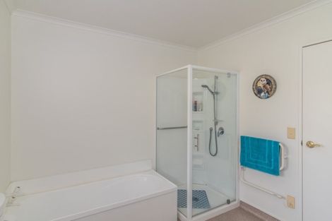 Photo of property in 31 Beach Haven Place, Paraparaumu Beach, Paraparaumu, 5032