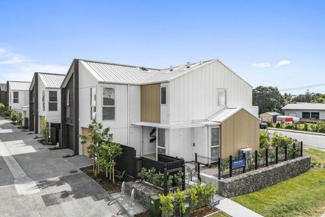 Photo of property in 41 Red Beach Road, Red Beach, 0932
