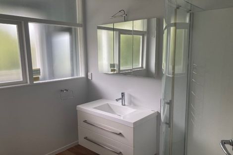 Photo of property in 3 Mamaku Grove, Khandallah, Wellington, 6035