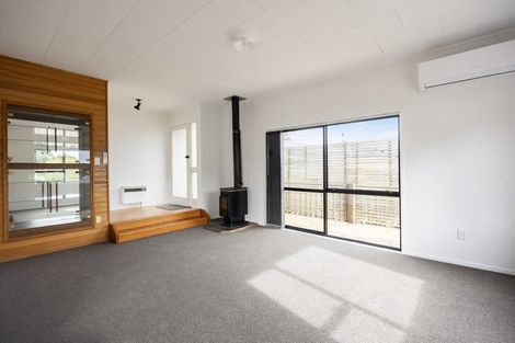 Photo of property in 67 Meadowvale Rise, Titirangi, Auckland, 0604