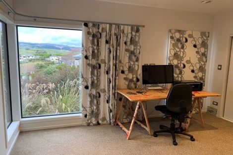 Photo of property in 52 The Masthead, Whitby, Porirua, 5024