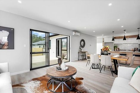 Photo of property in 103 Schoolside Road, Kumeu, 0810