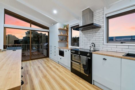 Photo of property in 226 Dickson Road, Papamoa Beach, Papamoa, 3118