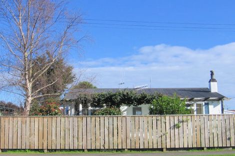 Photo of property in 10 Hillary Street, Foxton, 4814