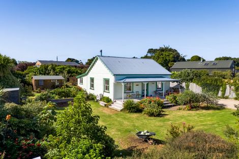 Photo of property in 1 Mahuru Lane, Okato, 4335