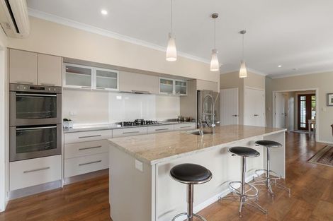 Photo of property in 2 Dixon Street, Carterton, 5713