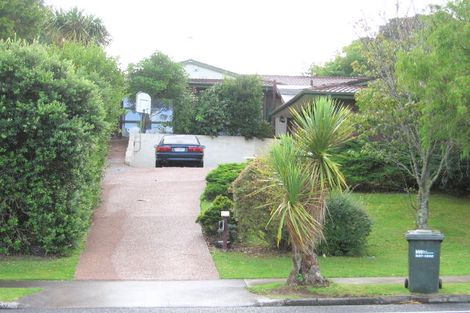 Photo of property in 59 Prince Regent Drive, Half Moon Bay, Auckland, 2012