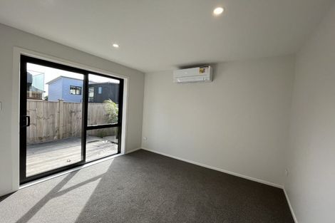 Photo of property in 43 Knights Road, Rothesay Bay, Auckland, 0630