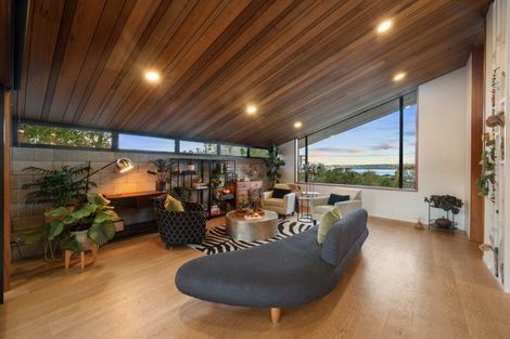 Photo of property in 60 Parkhill Road, Mellons Bay, Auckland, 2014