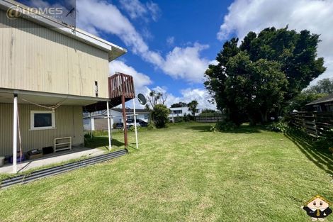 Photo of property in 84 Roberts Road, Te Atatu South, Auckland, 0610