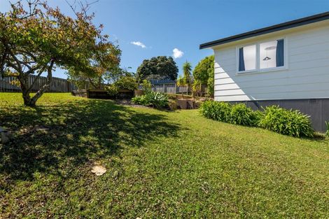 Photo of property in 7 Simon Ellice Drive, Bayview, Auckland, 0629