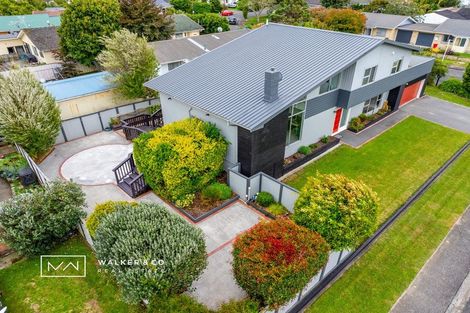 Photo of property in 1 Roband Crescent, Brown Owl, Upper Hutt, 5018