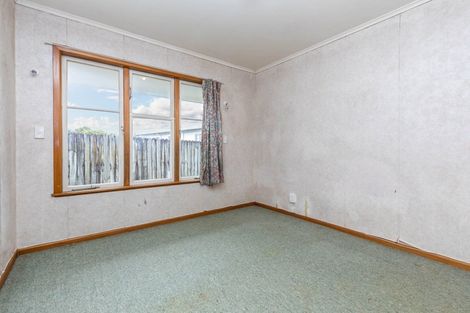 Photo of property in 5 Birchlea Rise, Goodwood Heights, Auckland, 2105