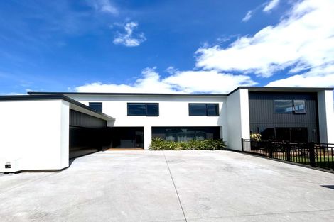 Photo of property in 12a Kauri Street, Merrilands, New Plymouth, 4312