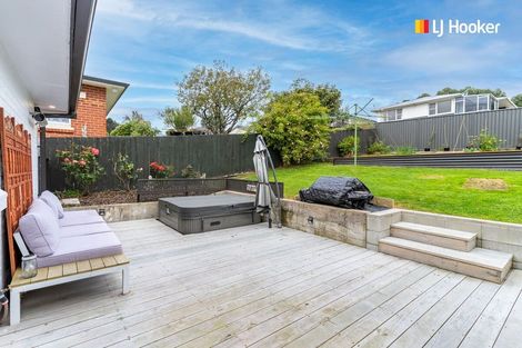 Photo of property in 25 Elwyn Crescent, Green Island, Dunedin, 9018