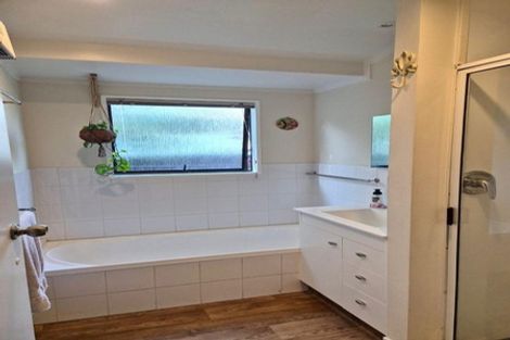 Photo of property in 7 Endeavour Avenue, Welcome Bay, Tauranga, 3112