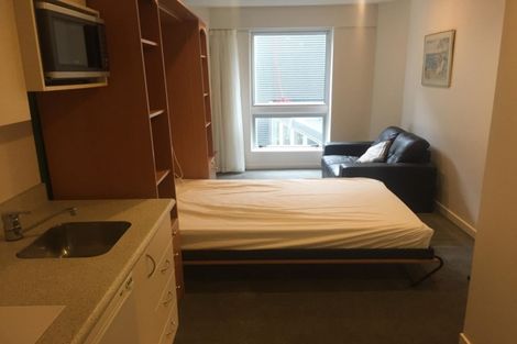 Photo of property in Terrace Heights Apartments, 4g/163 The Terrace, Wellington Central, Wellington, 6011