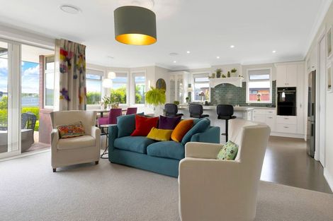 Photo of property in 2/2 Loe Place, Amberley, 7410