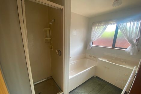 Photo of property in 2/5 Hibiscus Place, Redwood, Christchurch, 8051