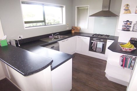 Photo of property in 13 Townshend Crescent, Halswell, Christchurch, 8025