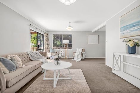 Photo of property in 7 Panzic Place, Glen Eden, Auckland, 0602