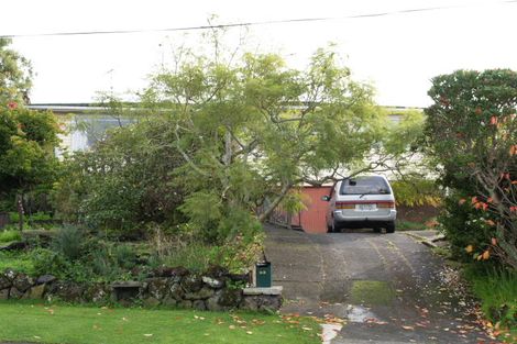 Photo of property in 33 Alexander Street, Cockle Bay, Auckland, 2014