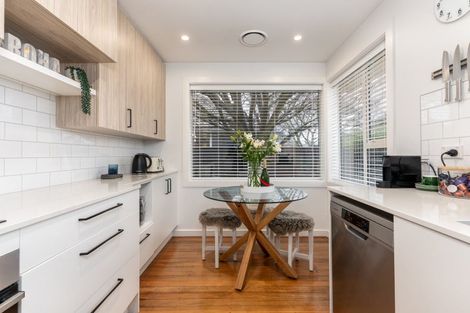 Photo of property in 95 Springs Road, Hornby, Christchurch, 8042