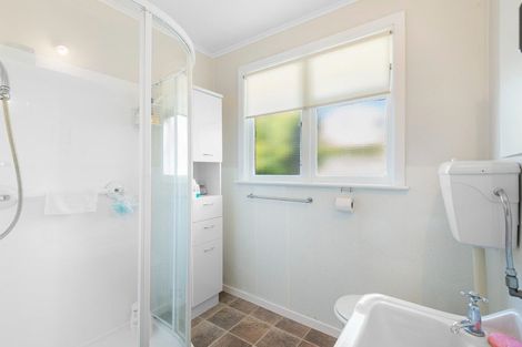 Photo of property in 37 Clyde Street, Kinmont Park, Mosgiel, 9024