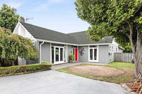 Photo of property in 140 Guppy Road, Taradale, Napier, 4112