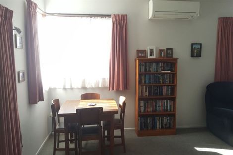 Photo of property in 90 Rhodes Street, Waimate, 7924