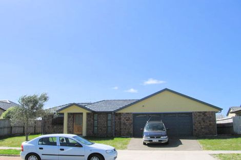 Photo of property in 33 Calypso Drive, Papamoa Beach, Papamoa, 3118