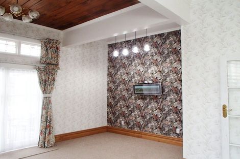 Photo of property in 11 Ada Street, Hokowhitu, Palmerston North, 4410