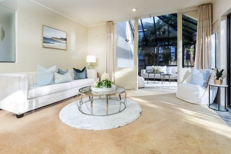 Photo of property in 2/32 Centorian Drive, Windsor Park, Auckland, 0632