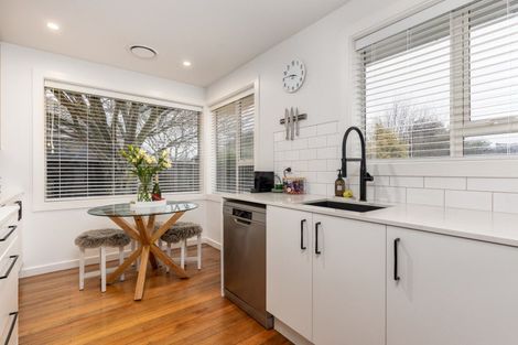 Photo of property in 95 Springs Road, Hornby, Christchurch, 8042