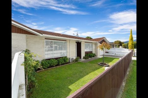 Photo of property in 15 Montgomery Street, Levin, 5510