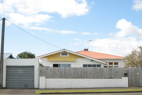 Photo of property in 52 Dorset Avenue, Westown, New Plymouth, 4310