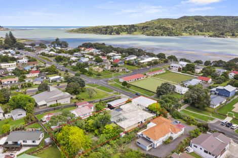 Photo of property in 31 Wallis Street, Raglan, 3225