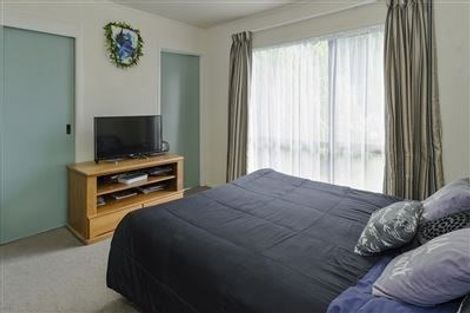 Photo of property in 22 Janese Place, Weymouth, Auckland, 2103